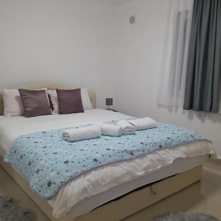 Apartmani Bet Gradacac 1 Maj Broj 24 Exterior photo