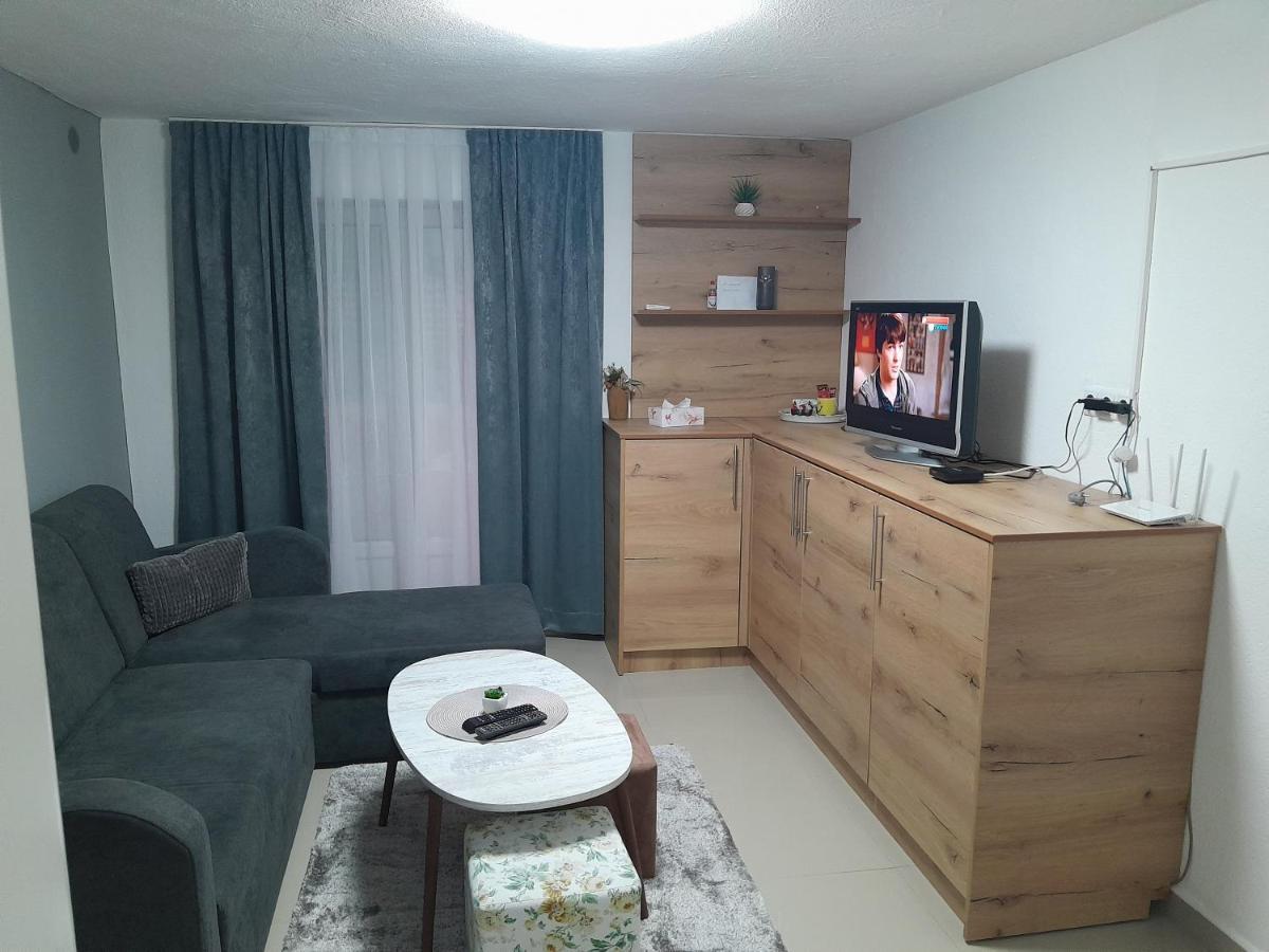 Apartmani Bet Gradacac 1 Maj Broj 24 Exterior photo
